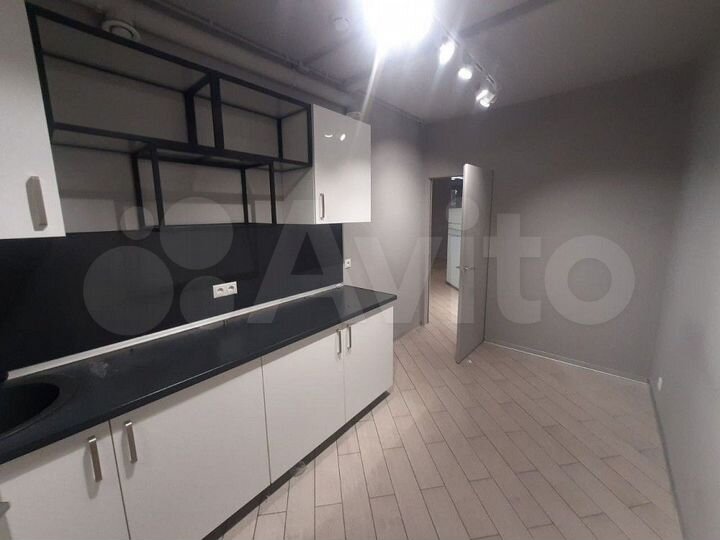 Сдам торговое помещение, 192.6 м²