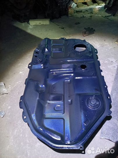 Топливный бак лансер 9