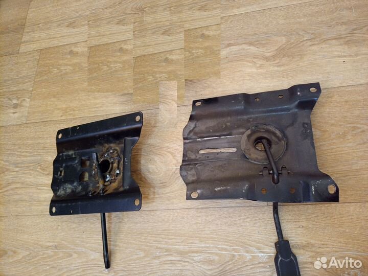 Пиастра от офисного кресла