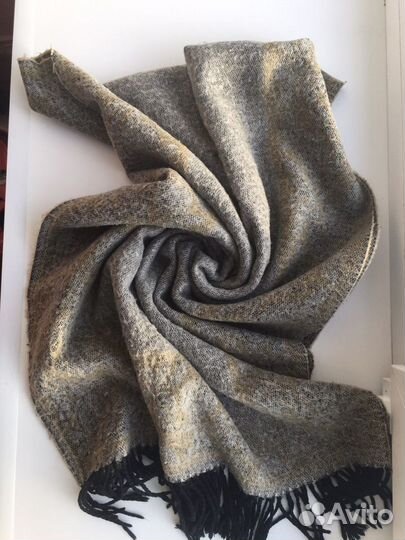 Палантин (шарф) шерстяной женский, б/у