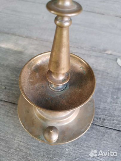 Старинный подсвечник