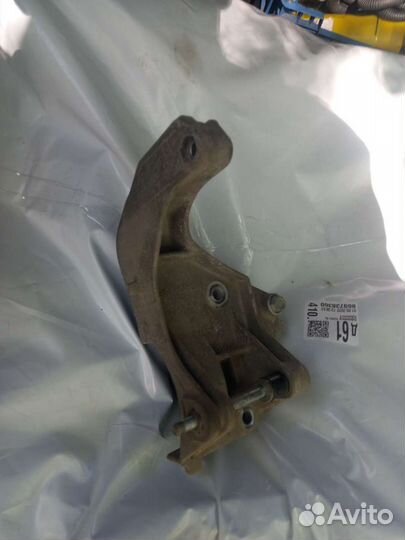 Крепление генератора granta