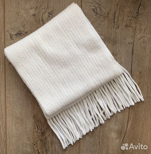 Женские шарфы и платки