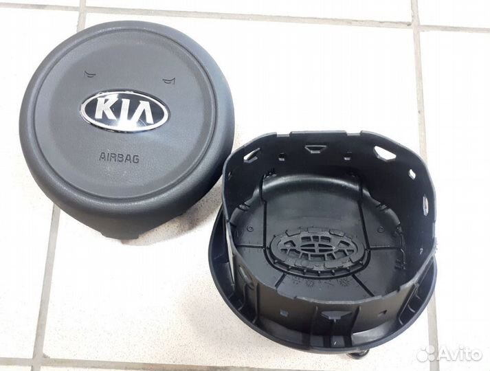 Kia Optima 2015-2016 (Заглушка рулевая)
