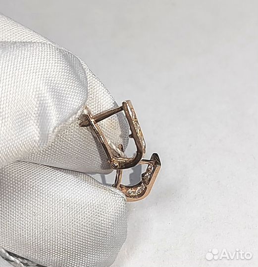 Золотые серьги