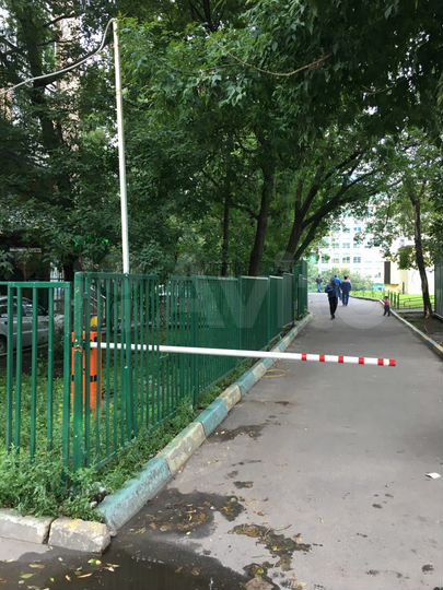 Машиноместо, 20 м²