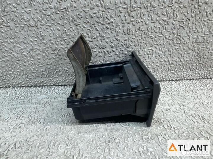 Пепельница toyota carina