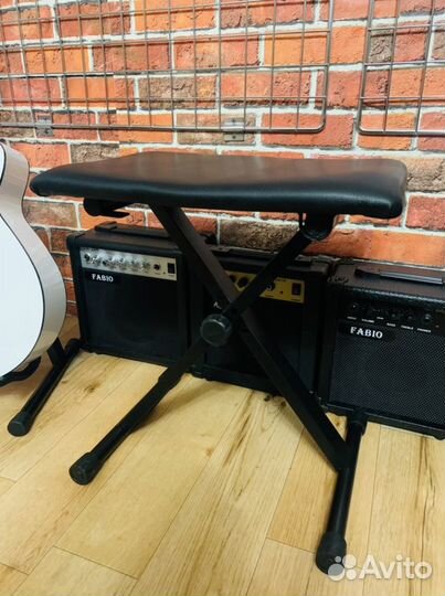 Банкетка для пианино, рояля, синтезатора