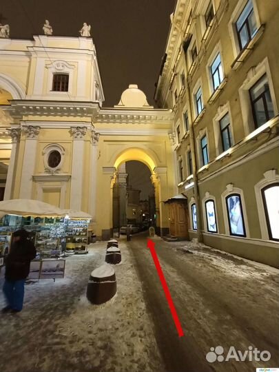 Камера хранения багажа на Невском проспекте