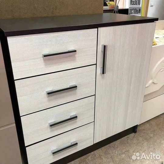 Комод в гостиную новый