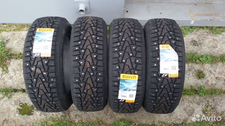 Pirelli Ice Zero 2 215/60 R16