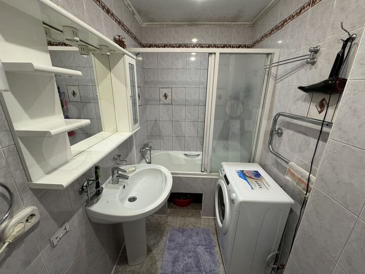 4-к. квартира, 80 м², 6/10 эт.