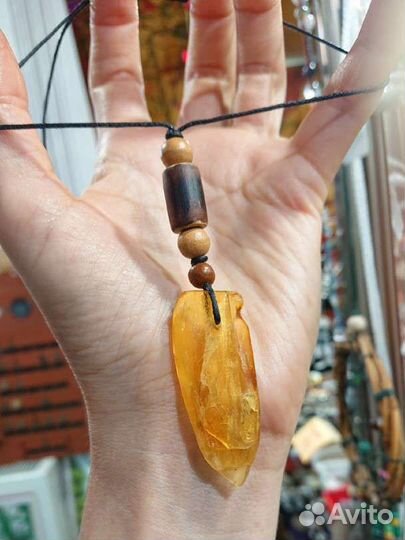 Янтарь, амулет