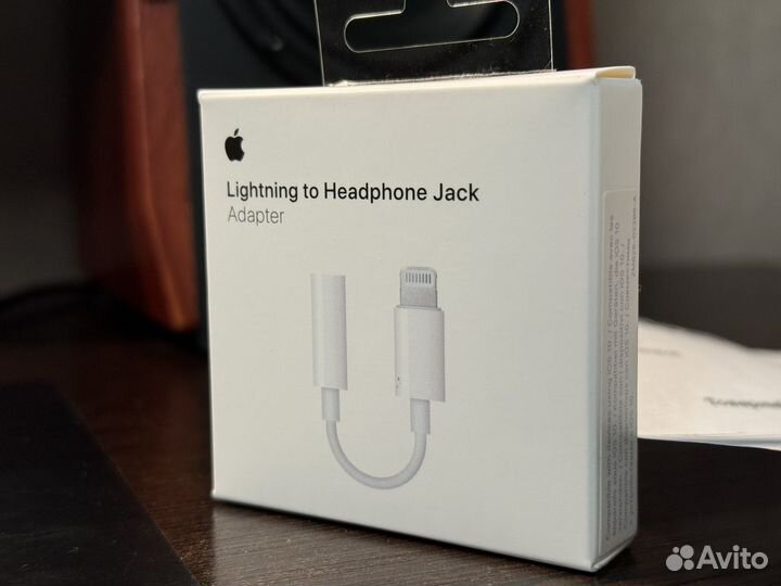Адаптер Apple lightning 3,5mm jack