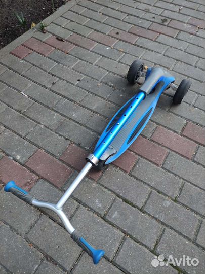 Самокат Globber