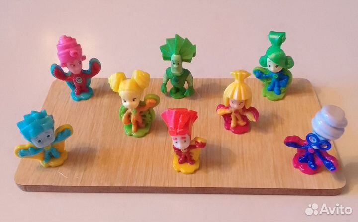 Игрушки из киндера и чупа чупс