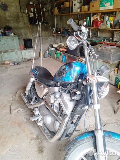 Harley Davidson sportster 883