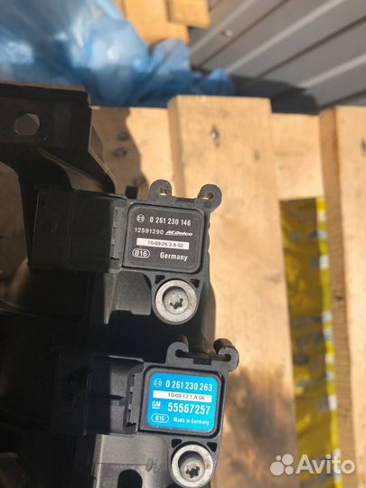 Впускной коллектор a14net в сборе с топливной