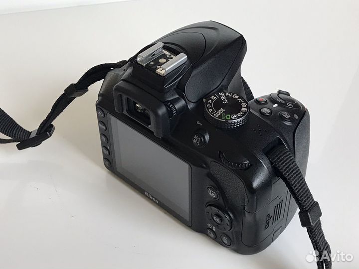 Nikon d3400 body / на запчасти, под ремонт