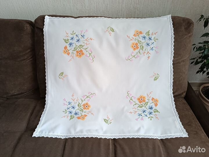 Скатерть с вышивкой Чайная Разные