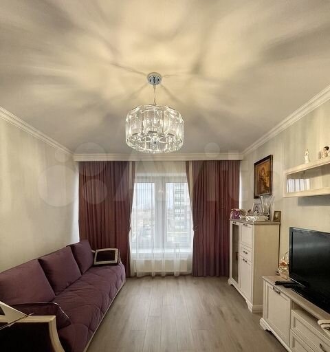 2-к. квартира, 70 м², 3/17 эт.