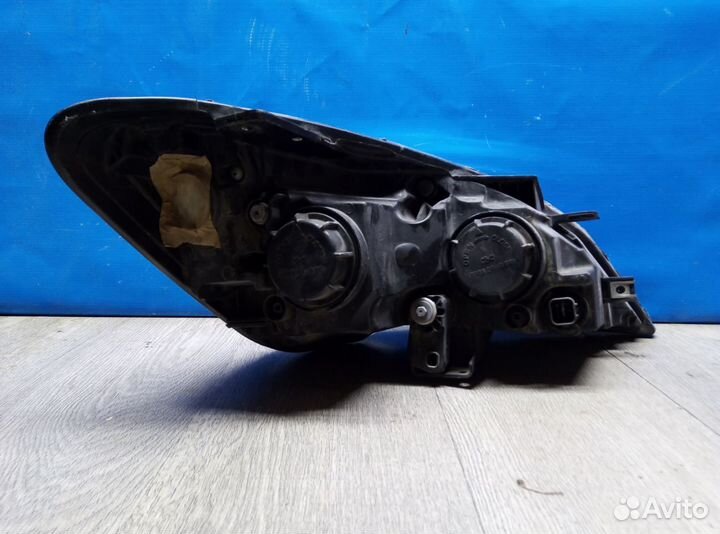 Фара левая Kia Ceed 1 ед 2007-2012