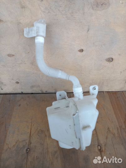 Бачок омывателя Volkswagen Tiguan 2