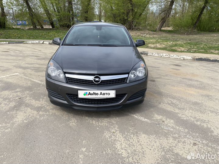 Opel Astra GTC 1.6 МТ, 2011, 85 005 км