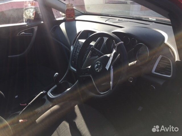 Разбор на запчасти Opel Astra J