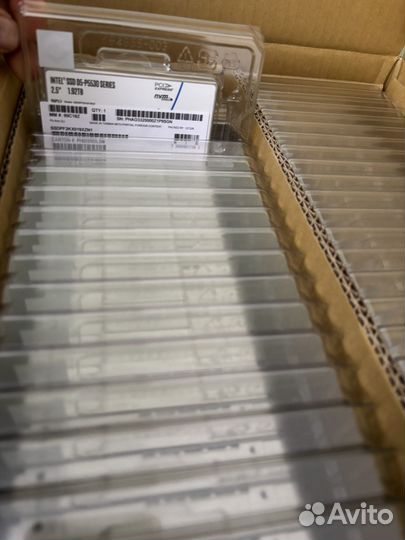 Новый серверный SSD диск 1.92Tb NVMe U2 Intel