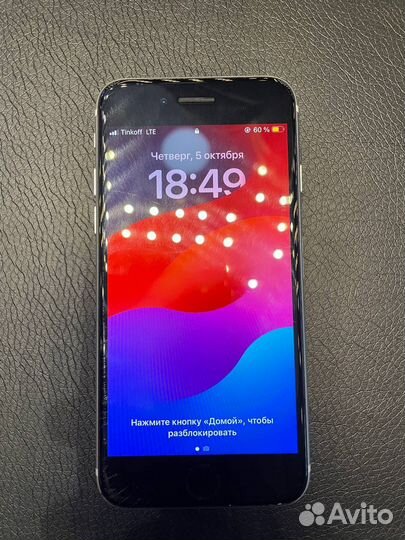 iPhone SE, 64 ГБ