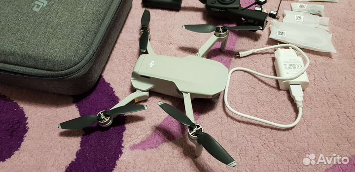 Квадрокоптер dji mavic mini combo