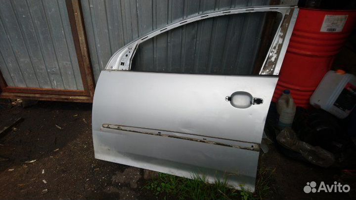 Дверь передняя левая Volkswagen Golf 5 хэтчбек 1.4