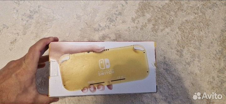 Игровая консоль Nintendo Switch Lite