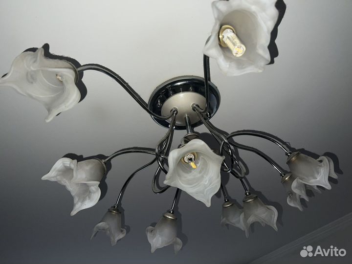 Люстра и 2 светильника