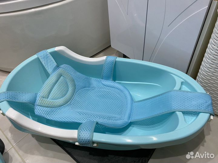 Ванночка для купания с горкой