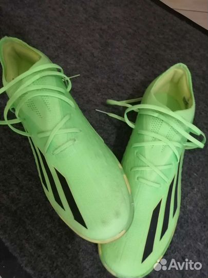 Футбольные бутсы