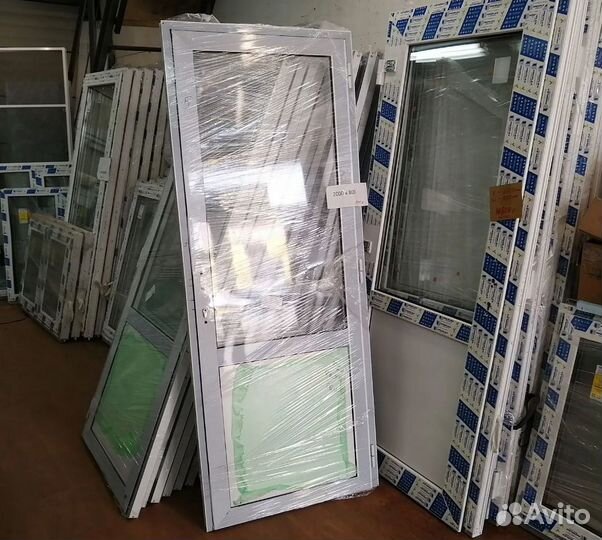 Двери алюминиевые