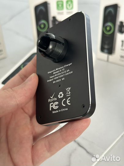 Беспроводная зарядка в автомобиль magsafe