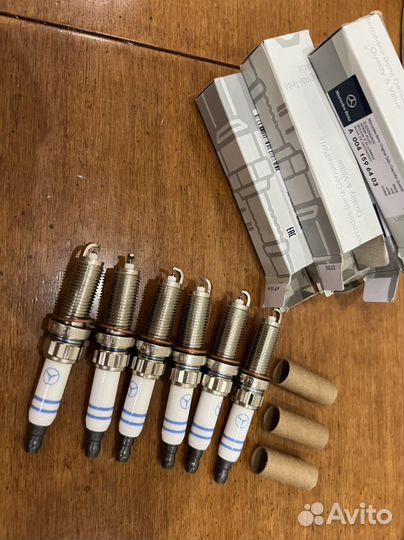 Свеча зажигания Mercedes A0041596403