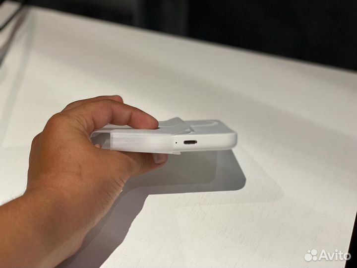 Внешний аккумулятор MagSafe