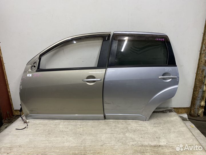 Дверь Mitsubishi Outlander XL левая