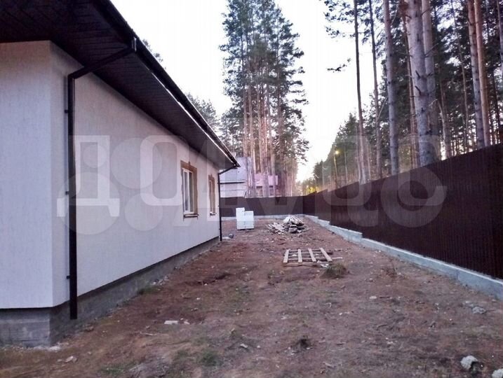 Коттедж 154 м² на участке 9 сот.