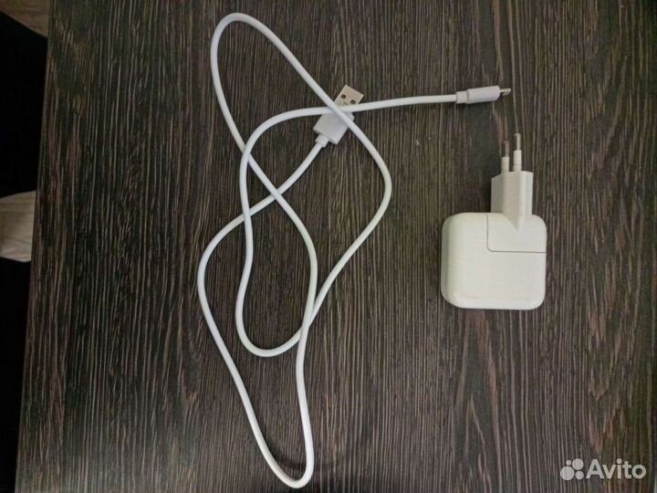 Планшет Apple iPad 4 (wifi + cellular 4g)