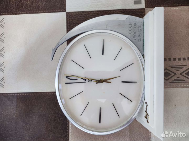 Часы настольные молния СССР
