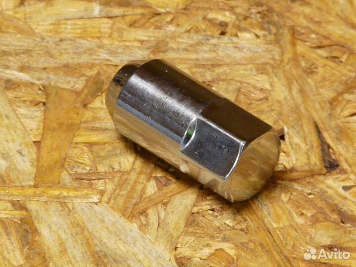 Гайка колеса Polaris RZR 7547309