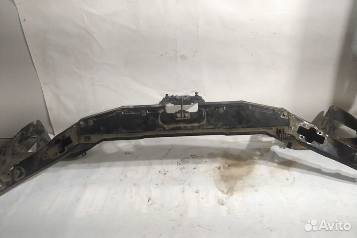 Рамка радиатора Mercedes w220