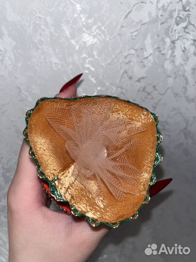 Куколка в зимнем костюме