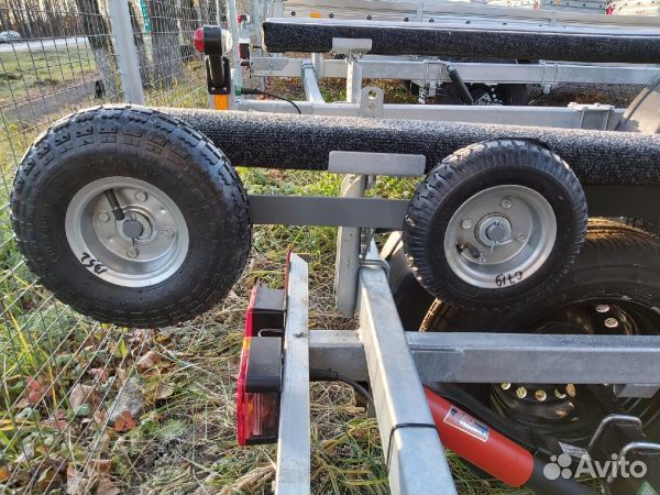 Опорные пневмо ролики прицепа мзса 81771С.012 в с