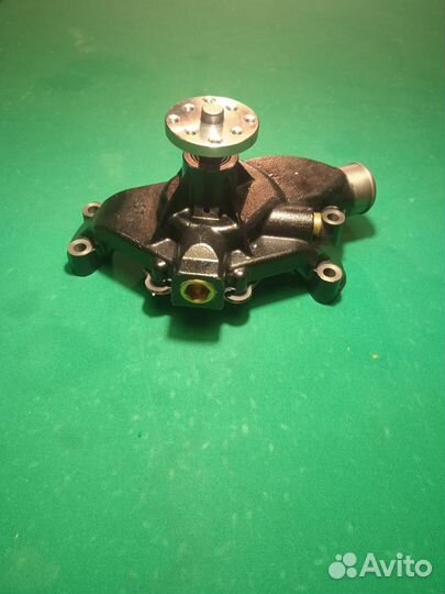 Запчасти для катера. Помпа водяного охлаждения
